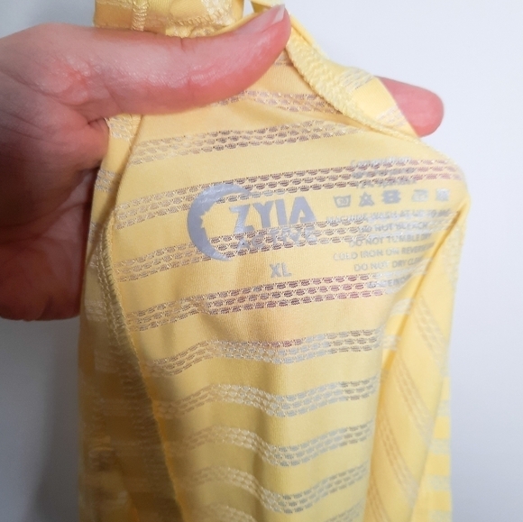 Zyia Active Yellow Nimbus Split Back Tank Top XL - Picture 6 of 8